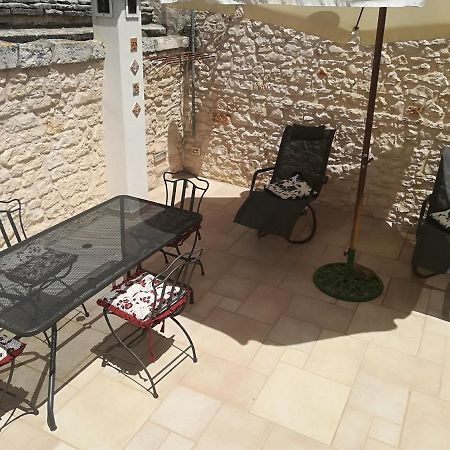 Edone Apartment Locorotondo Exterior foto